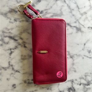 Spacious pink wallets w/ Gold Detailing